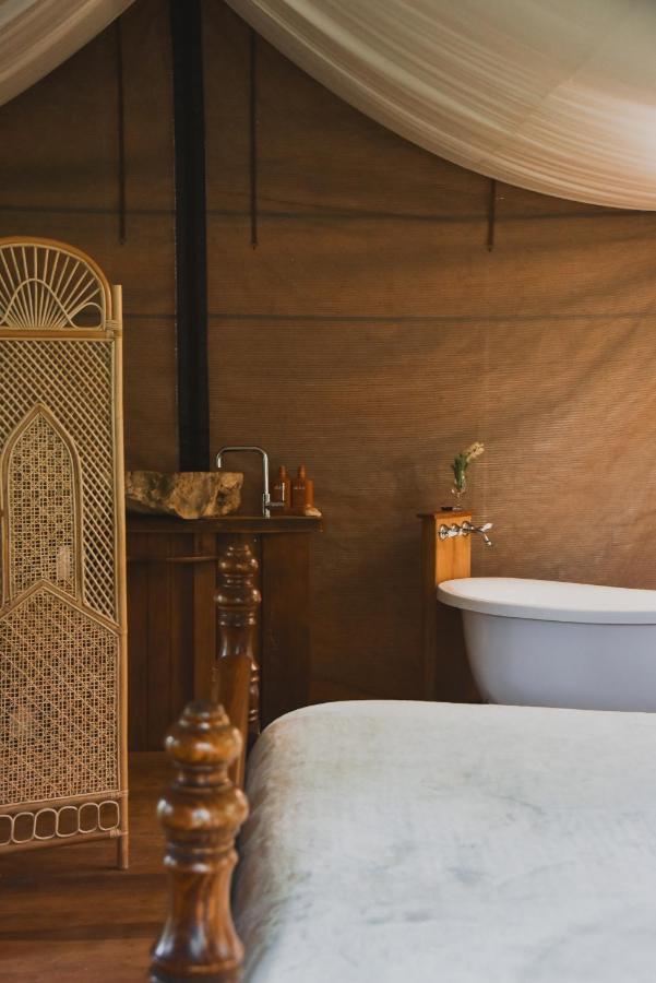Silk Pavilions Glamping Mount Burrell Ngoại thất bức ảnh